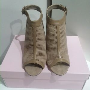 Women Shoe